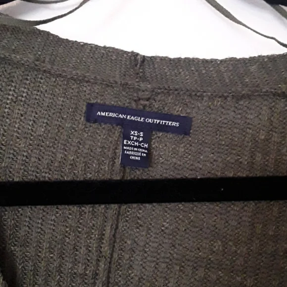 BNOT  olive green 3/4 sleeve cardigan - Picture 2 of 4